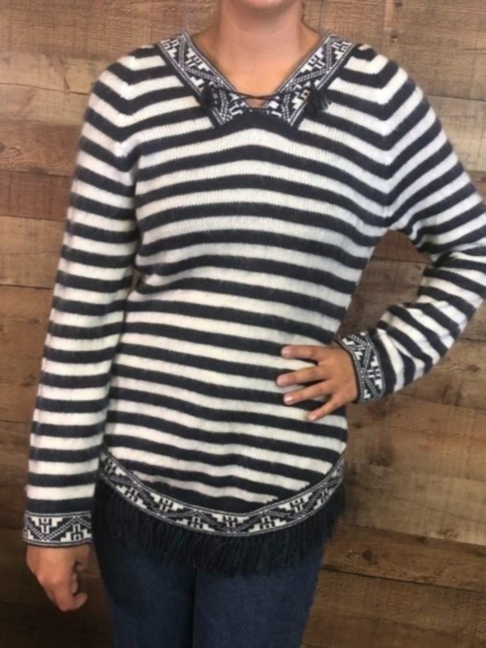 Women's Size Medium NO BRAND NAME Striped Fringed Hooded Sweater